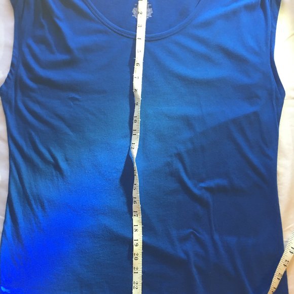 t shirt - Picture 7 of 8